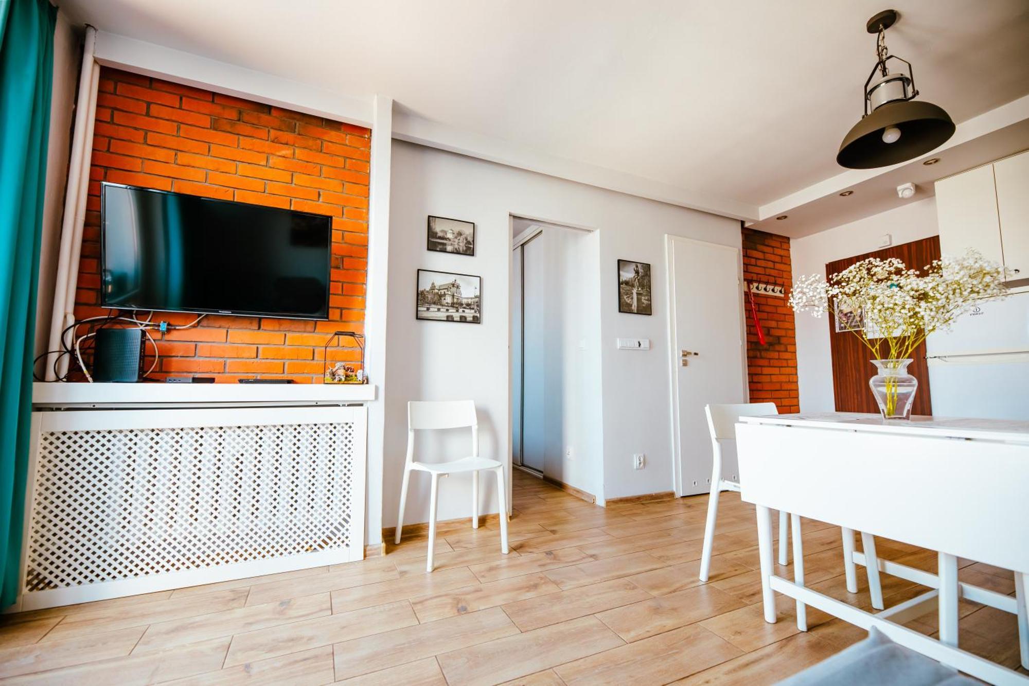 Bright 14Th Floor Central Home With Balcony & Views وارسو المظهر الخارجي الصورة